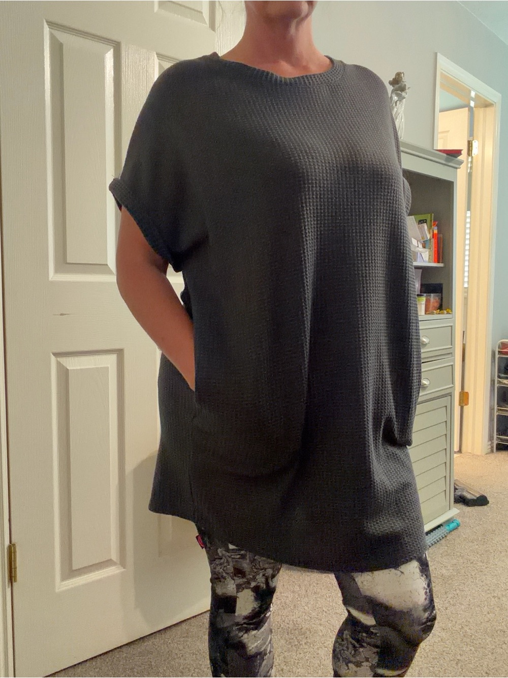 Charcoal Waffle-Knit Short Sleeve Tunic Top